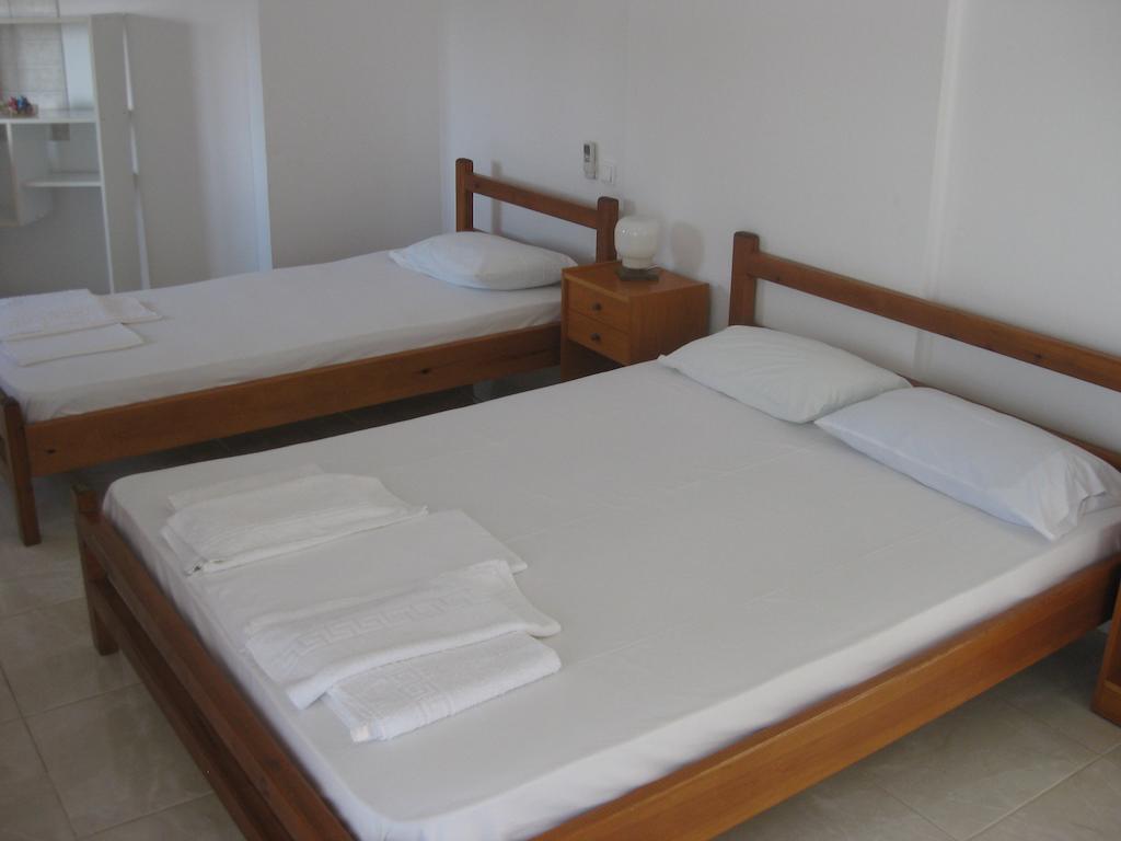 Maravelias House Hotel Archangelos  Quarto foto